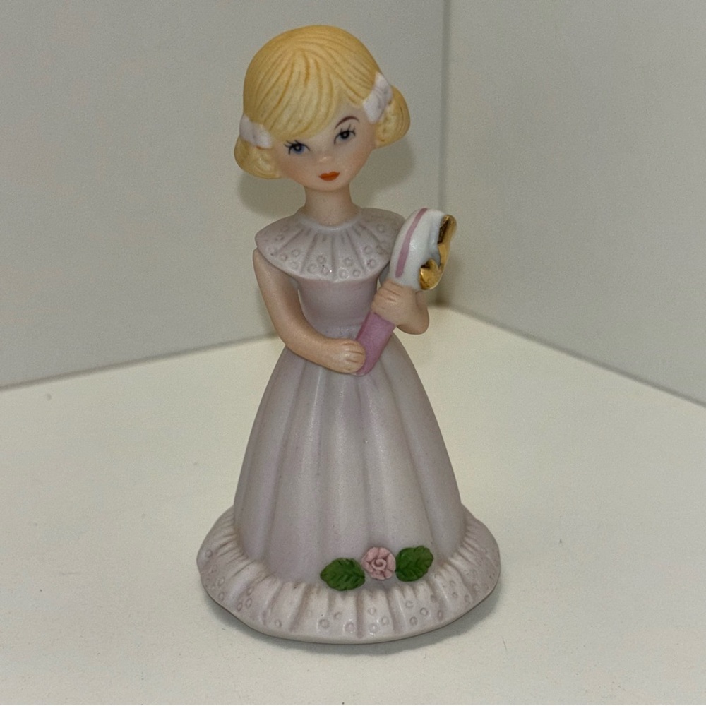 Enesco 1981 bisque porcelain “Growing Up Birthday Girls” age 5 figurine.